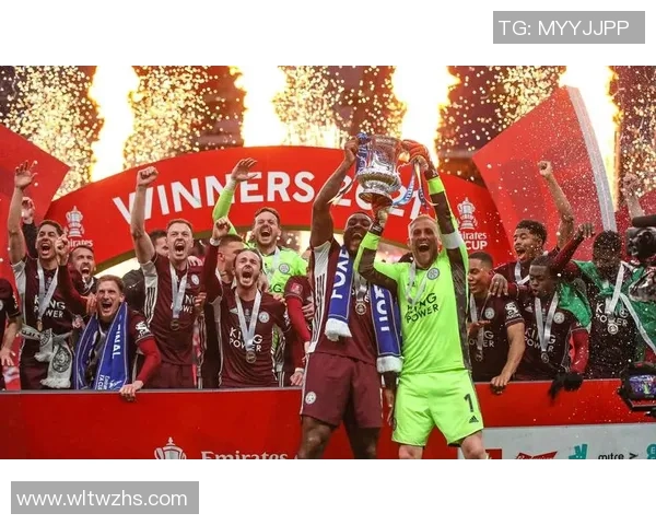 曼联主场迎战水晶宫期待精彩对决球迷热情高涨助威球队争胜